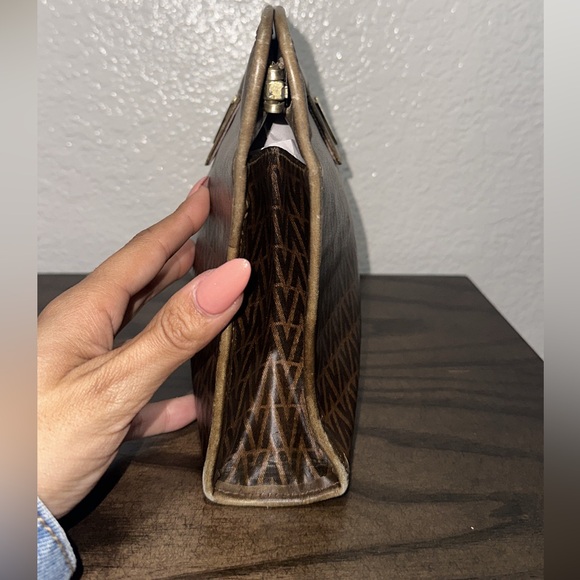 Mario Valentino Vintage Faux Leather Pouch - Picture 4 of 6